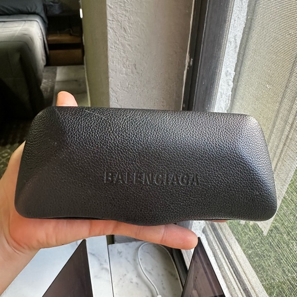 BALENCIAGA SUNGLASSES BLACK AND GOLD BB0095S - Picture 7 of 7